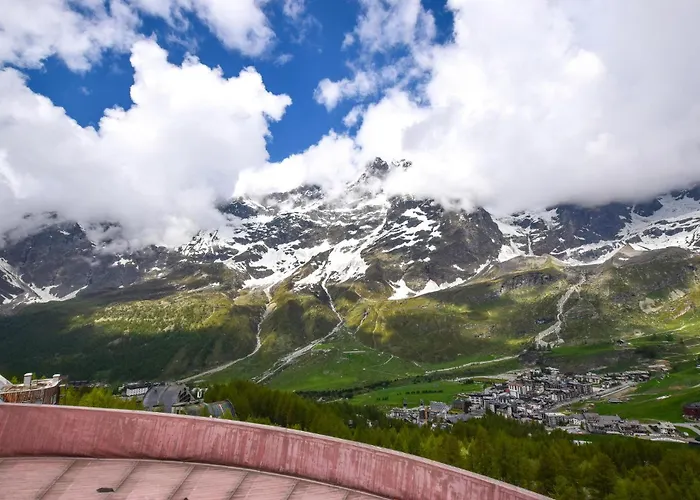 Апартаменти Gorgeous In *